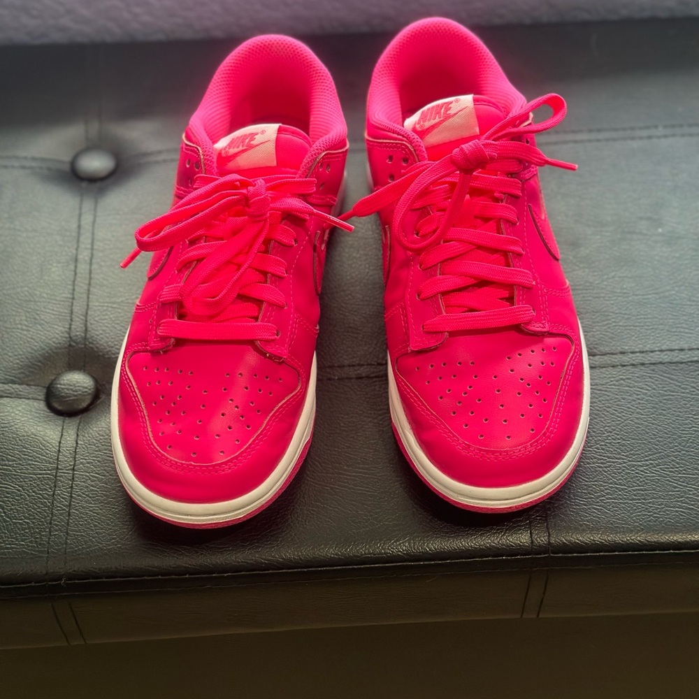 Nike Low Dunk “Hot Pink”
